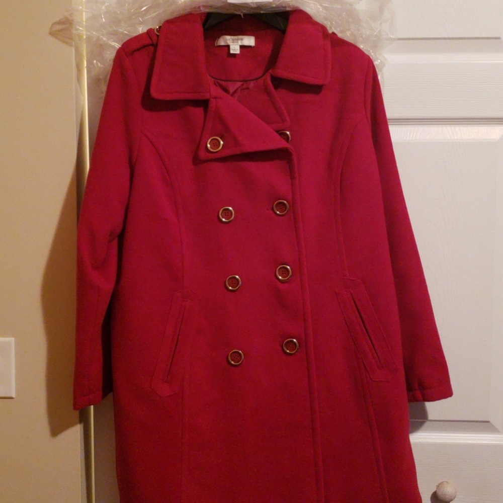 Clothes - Picture 2 of 3